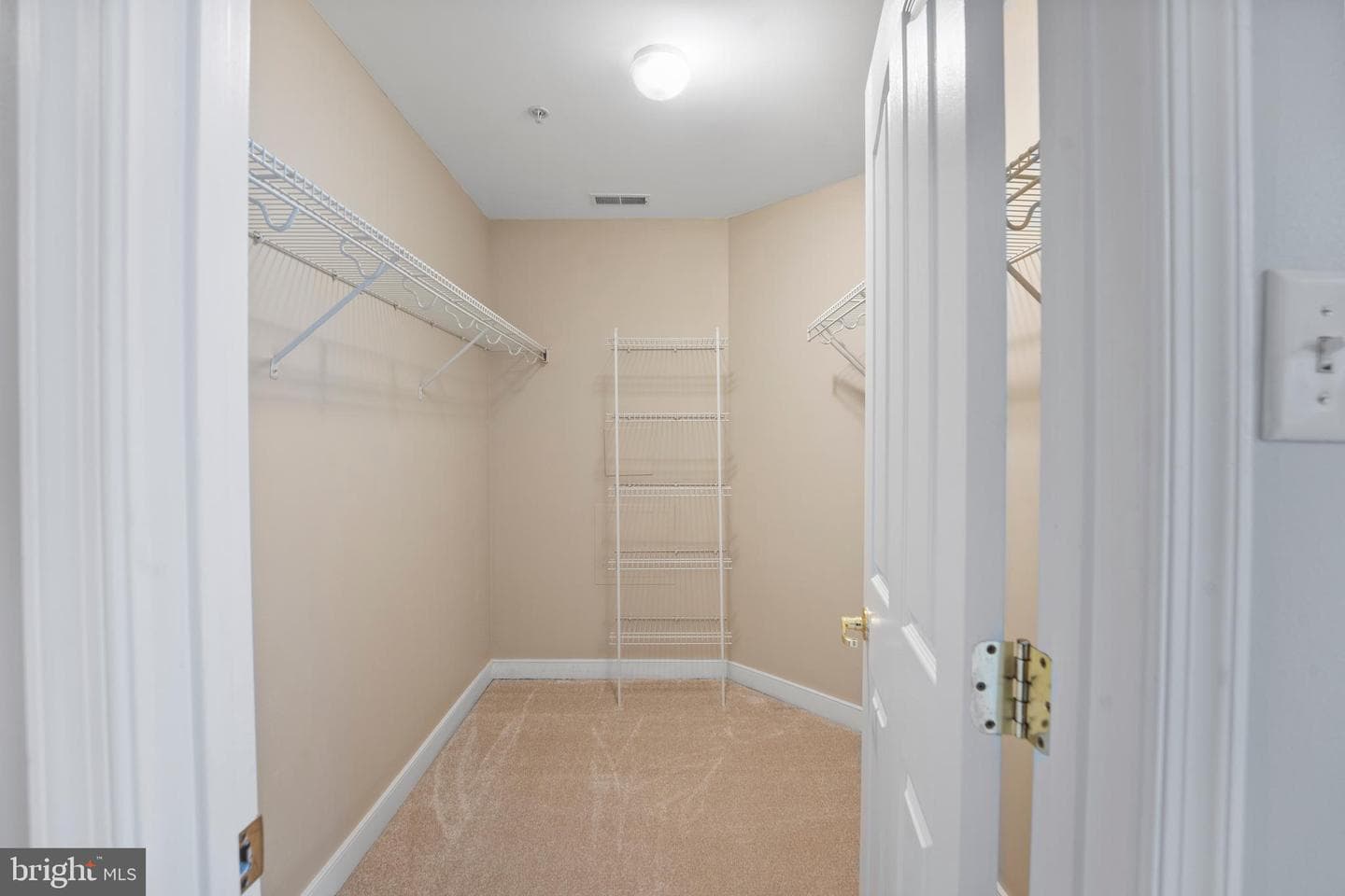 934 Zenith Drive photo 31