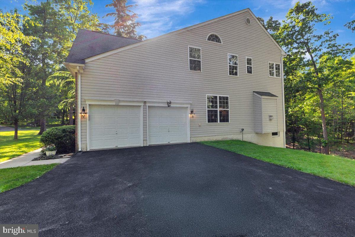 934 Zenith Drive photo 4