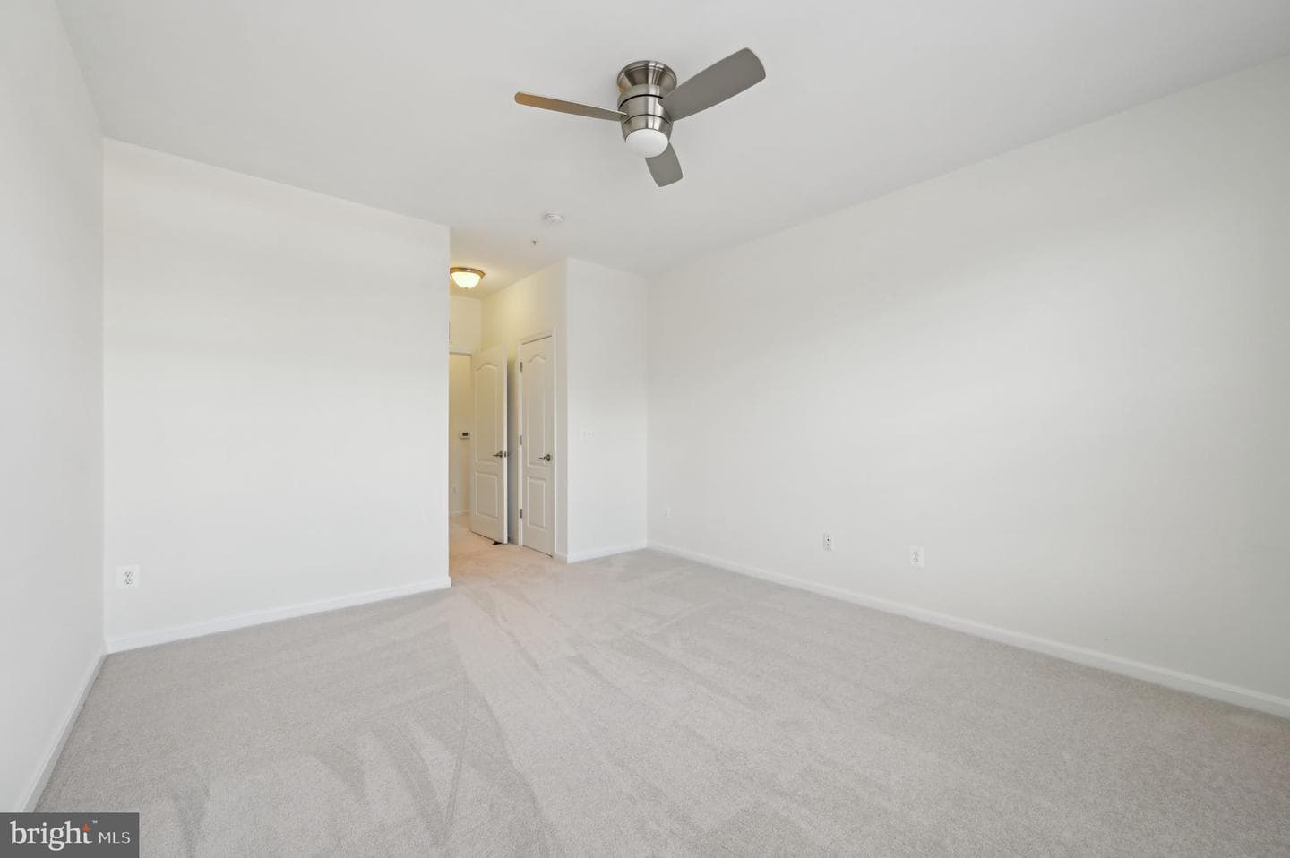 601 Quicksilver Court #408 photo 27