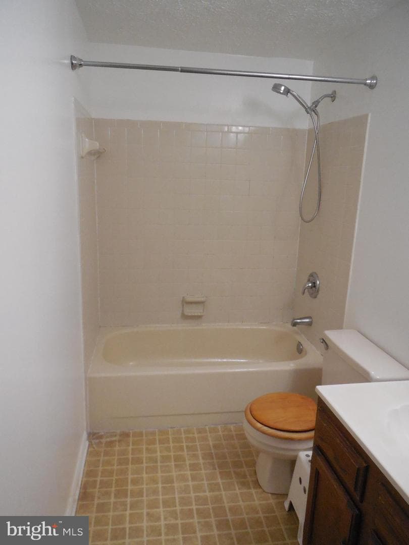 8524 Castlemill Circle photo 11