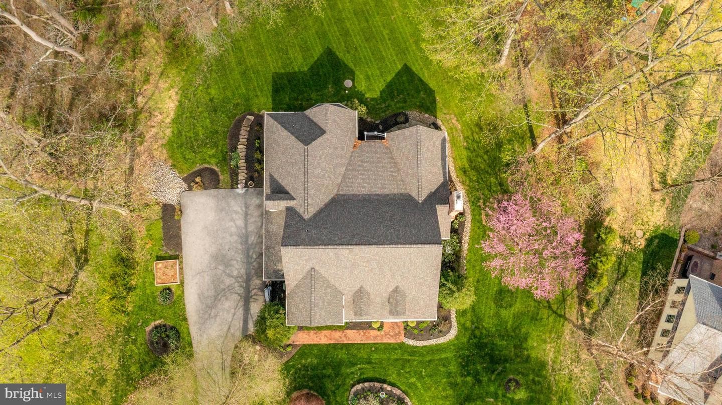 1402 Magers Landing Road photo 4