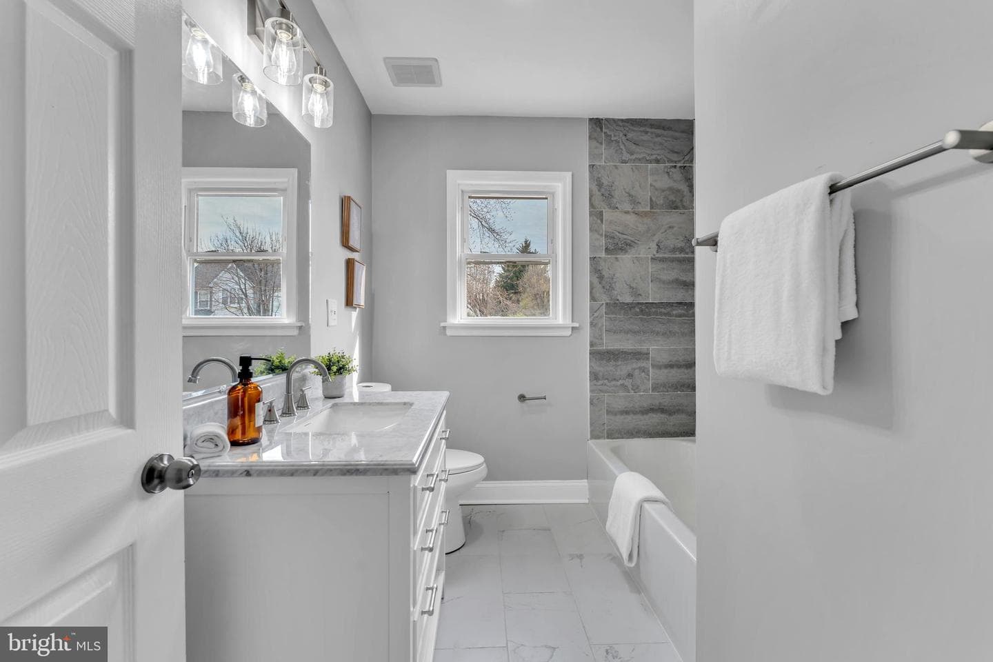 10011 Bird River Road photo 22