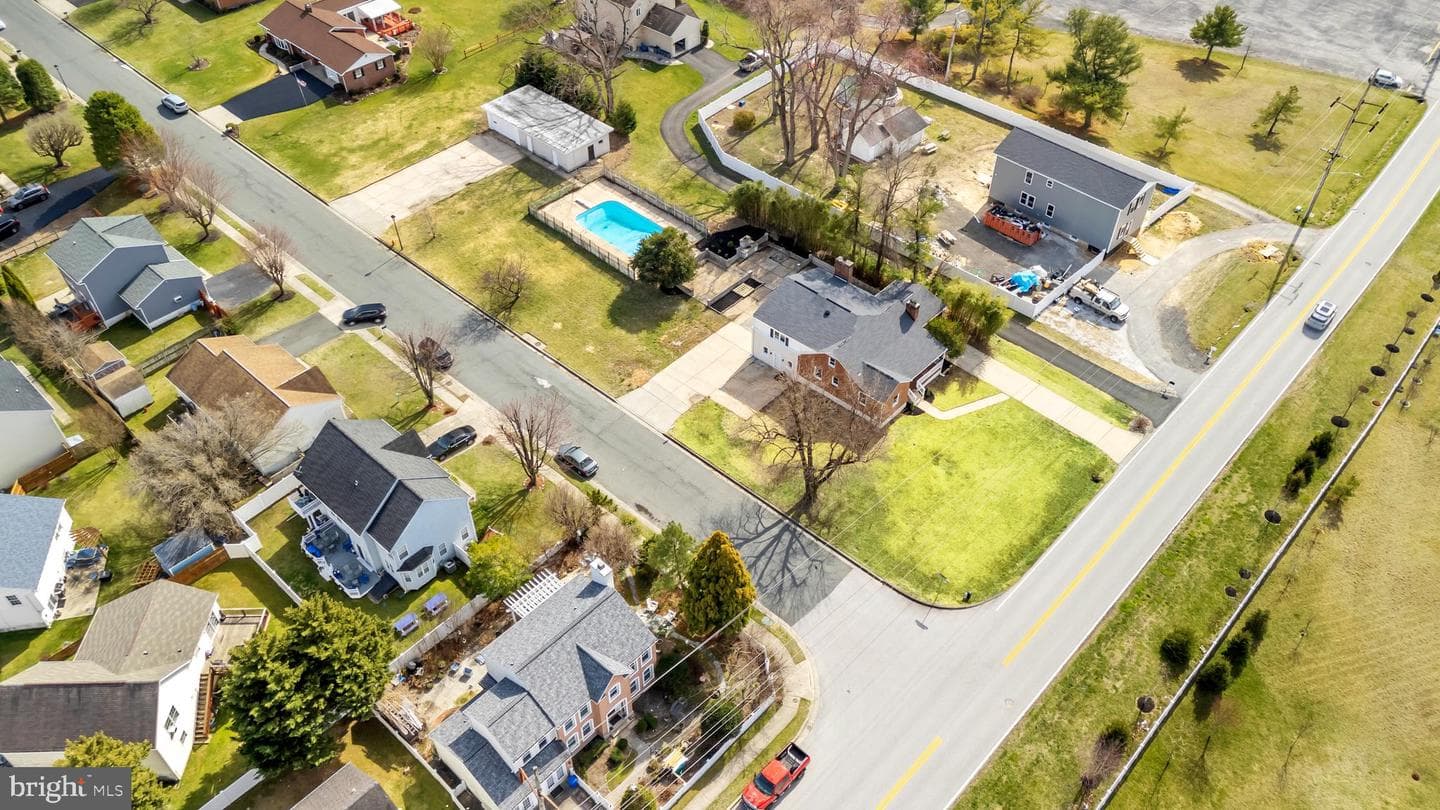 10011 Bird River Road photo 59