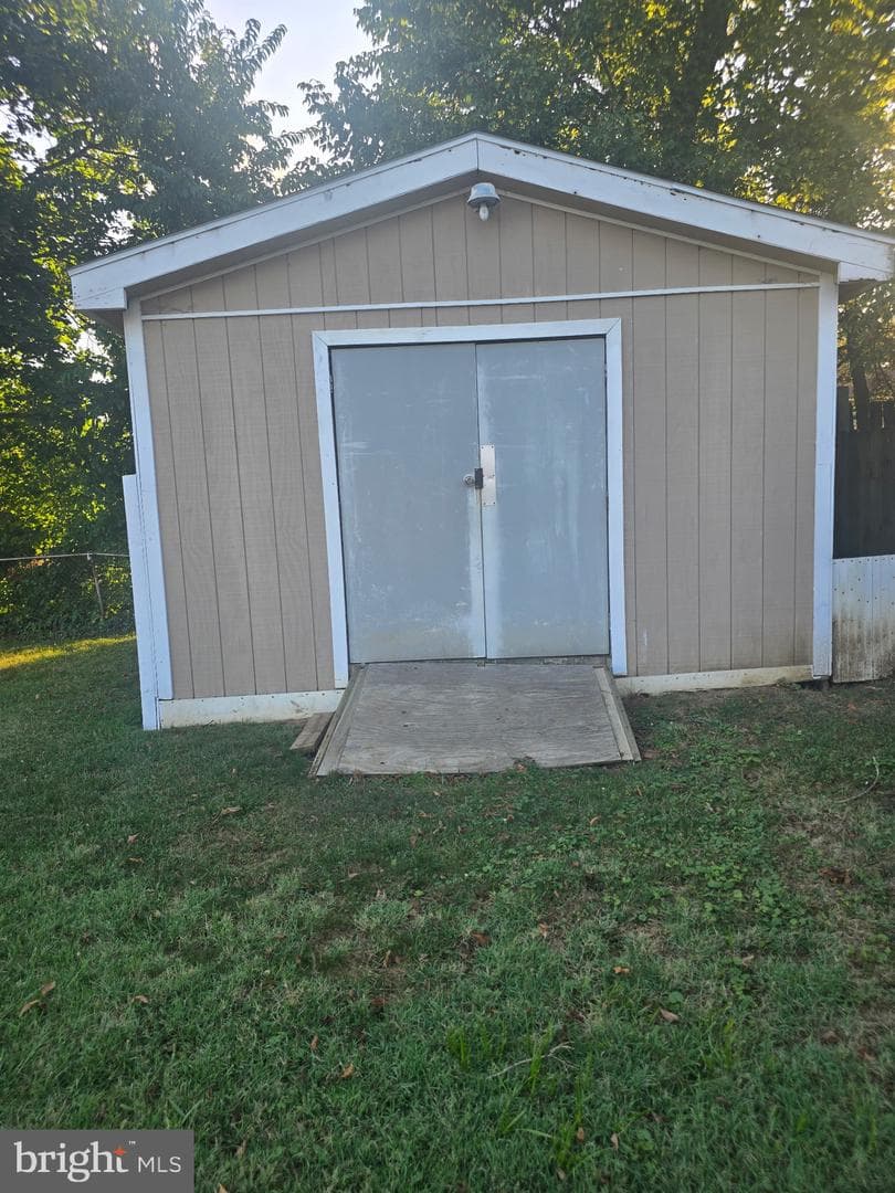 5901 Sunset Avenue photo 5