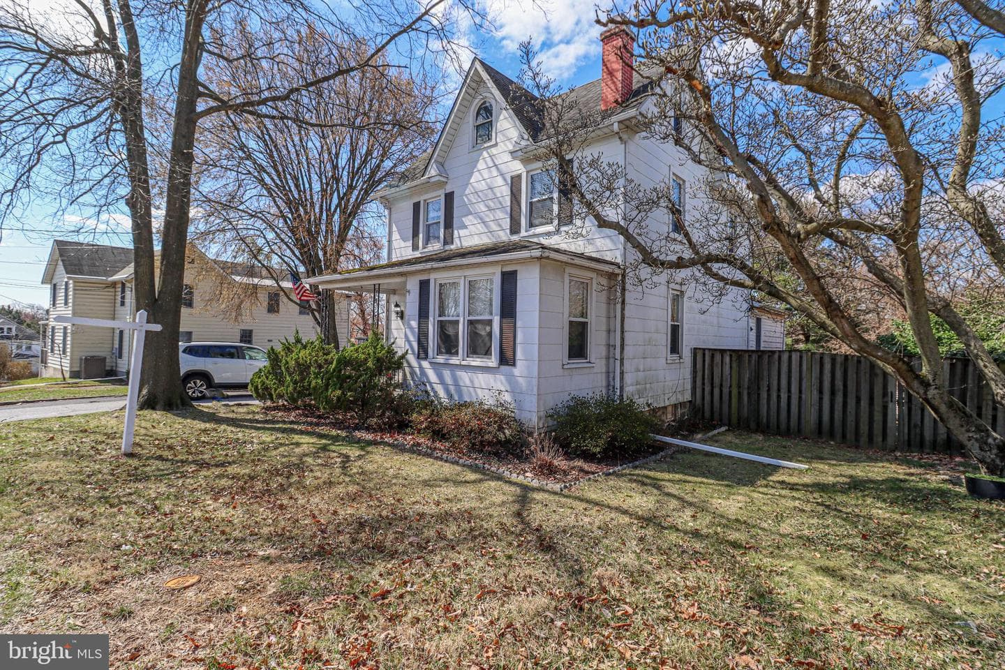 323 Harlem Lane photo 2