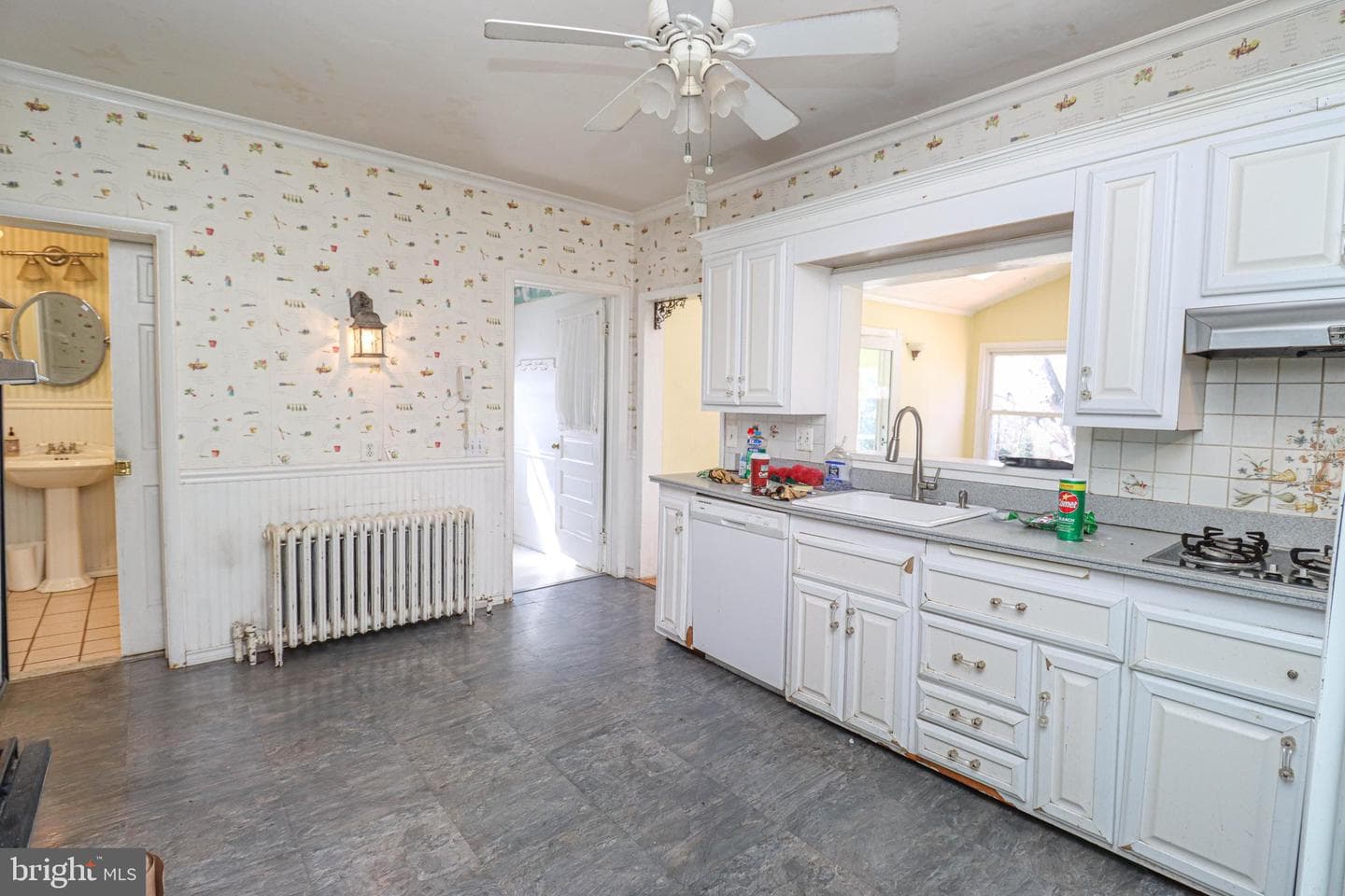 323 Harlem Lane photo 21