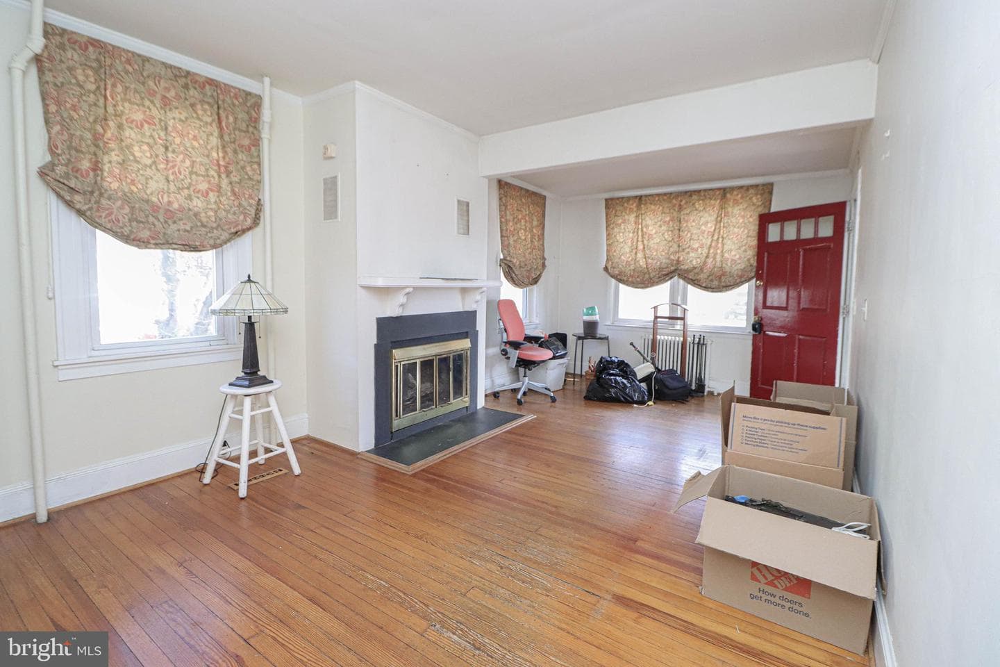 323 Harlem Lane photo 6