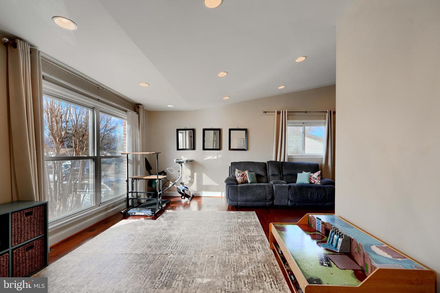 8232 Scotts Level Road photo 15