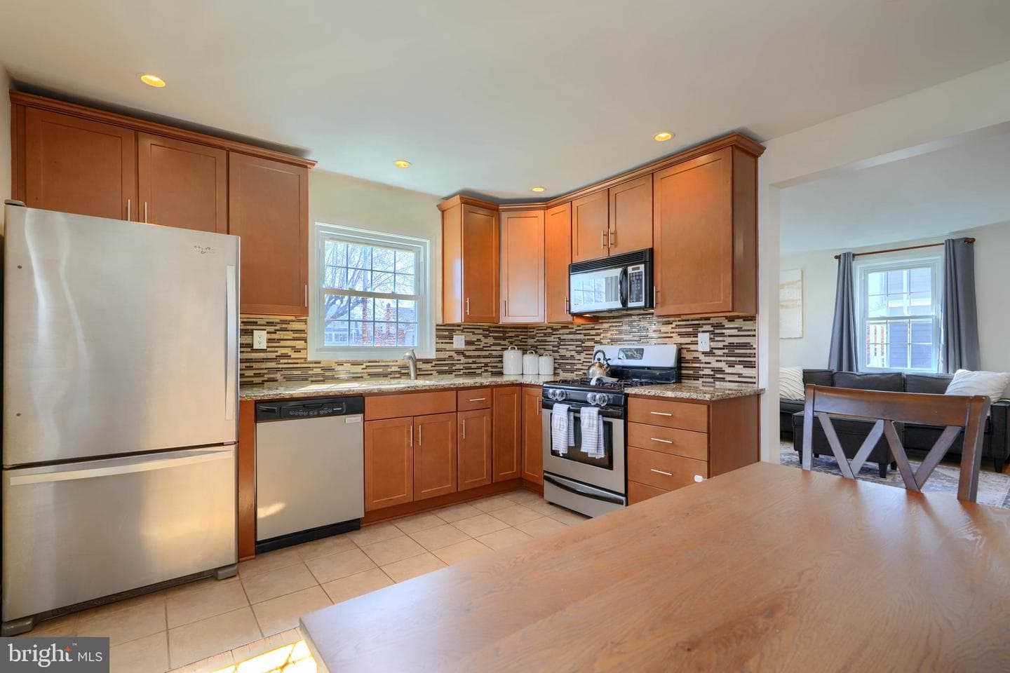 7904 Highpoint Road photo 14