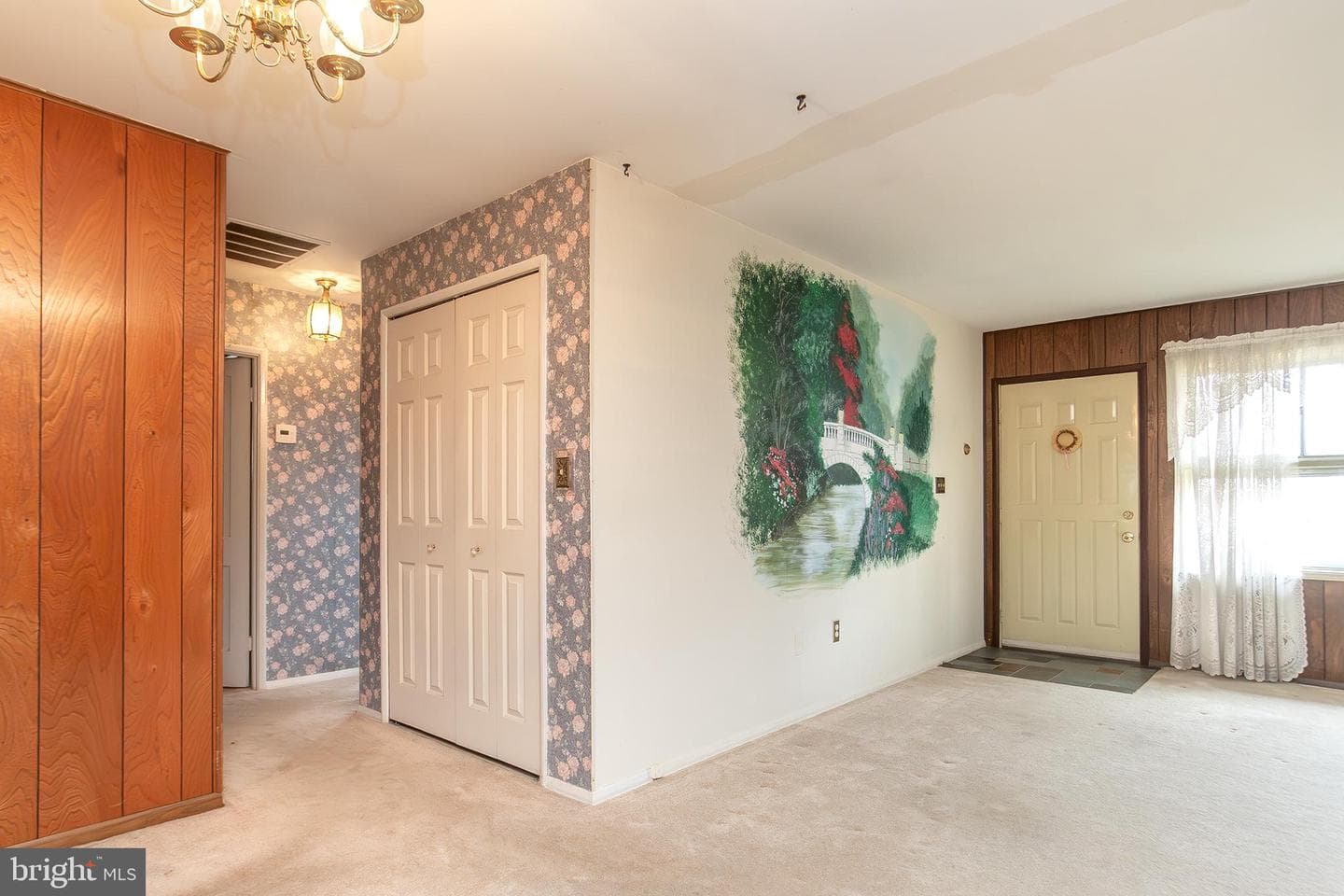 2424 Woodcroft Road photo 16
