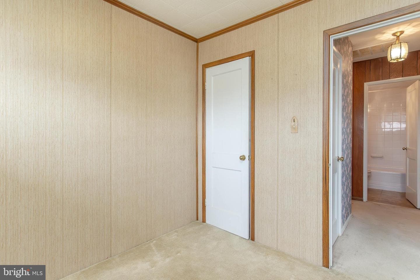 2424 Woodcroft Road photo 30