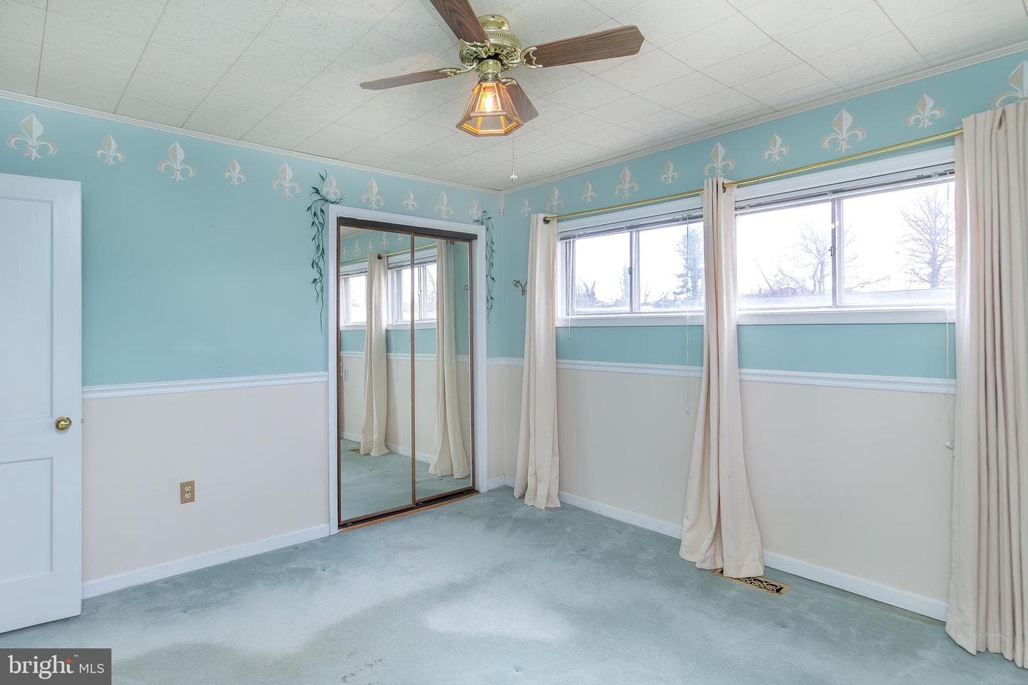 2424 Woodcroft Road photo 34