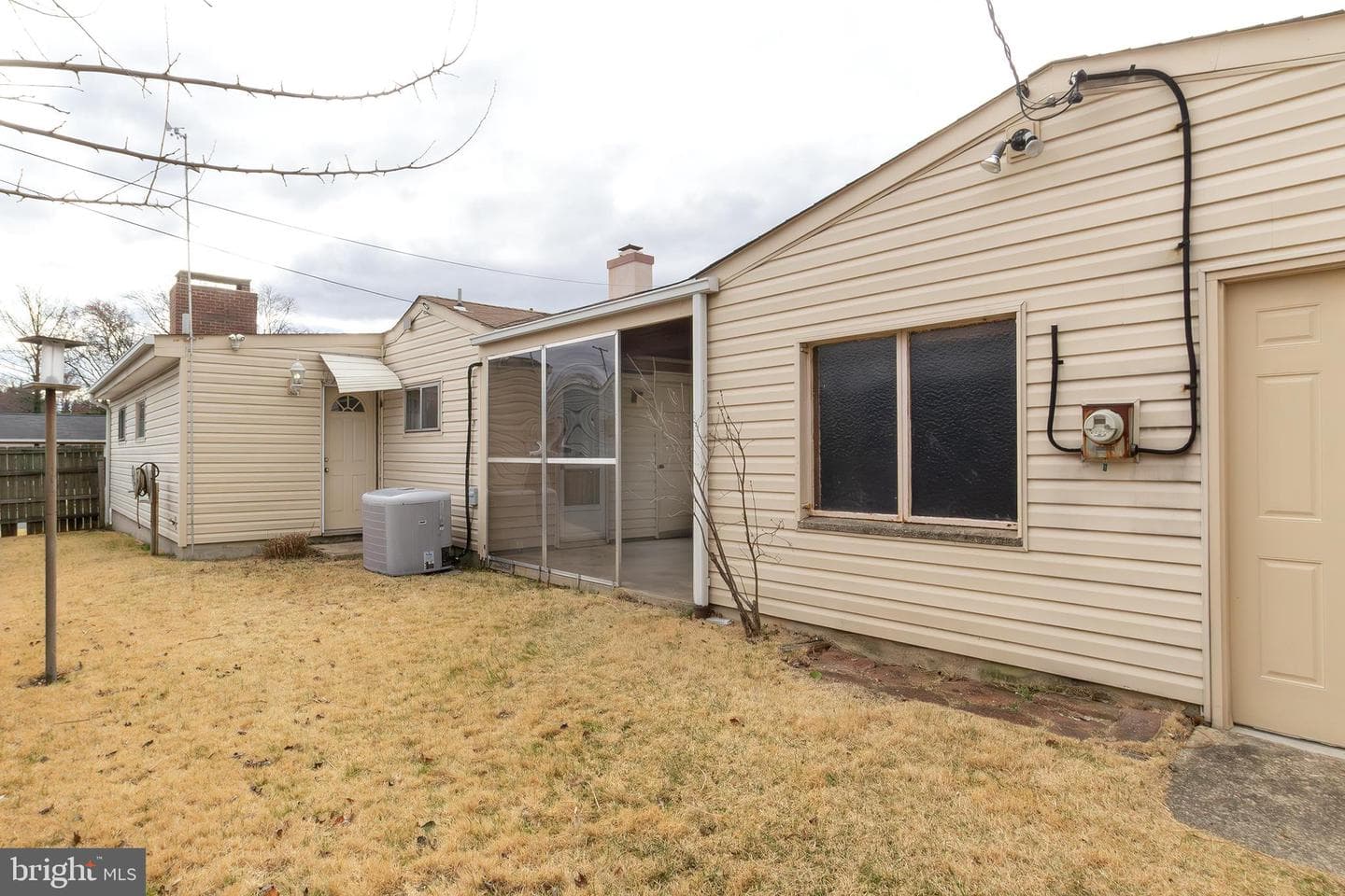 2424 Woodcroft Road photo 38