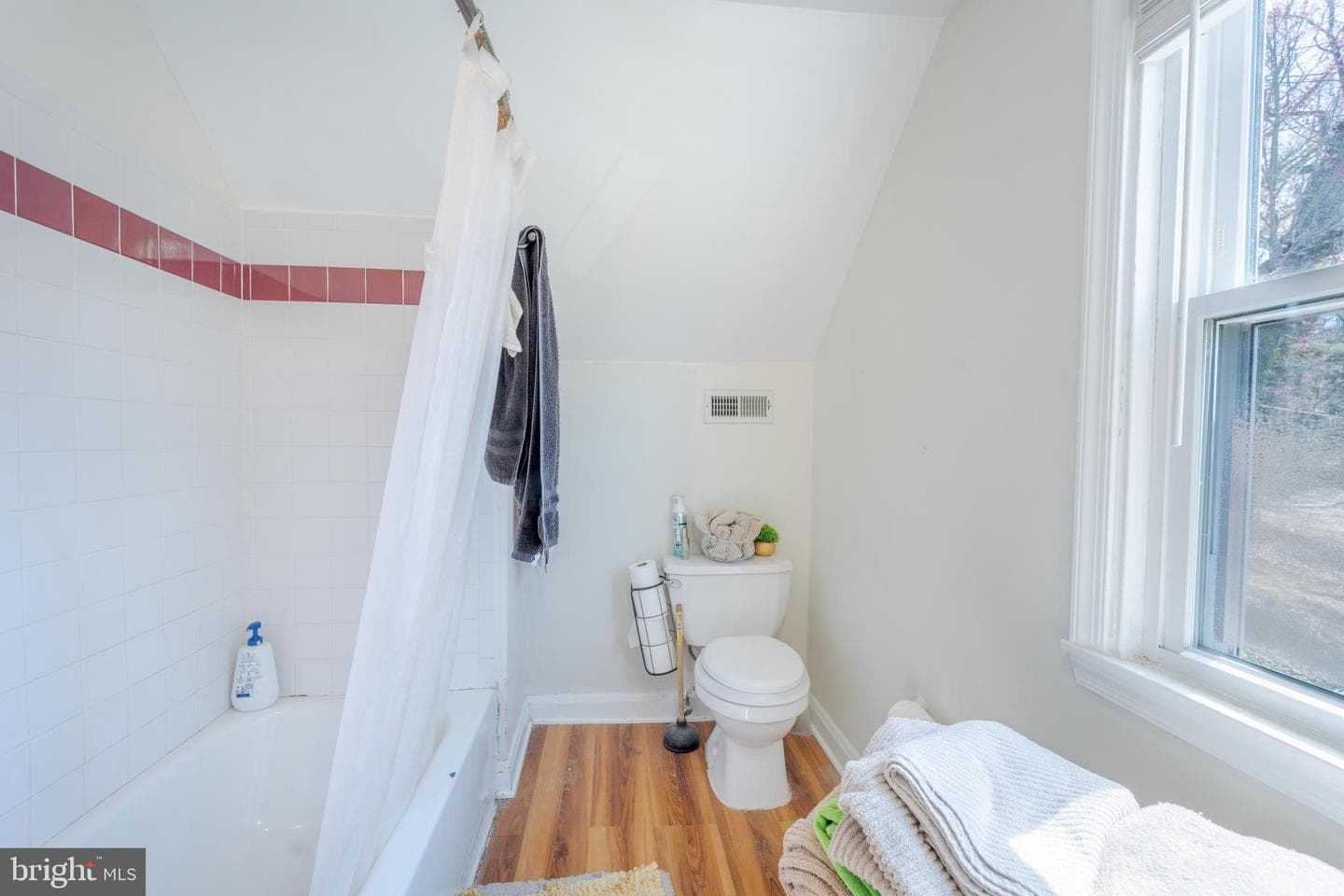 11 Summerfield Road photo 22