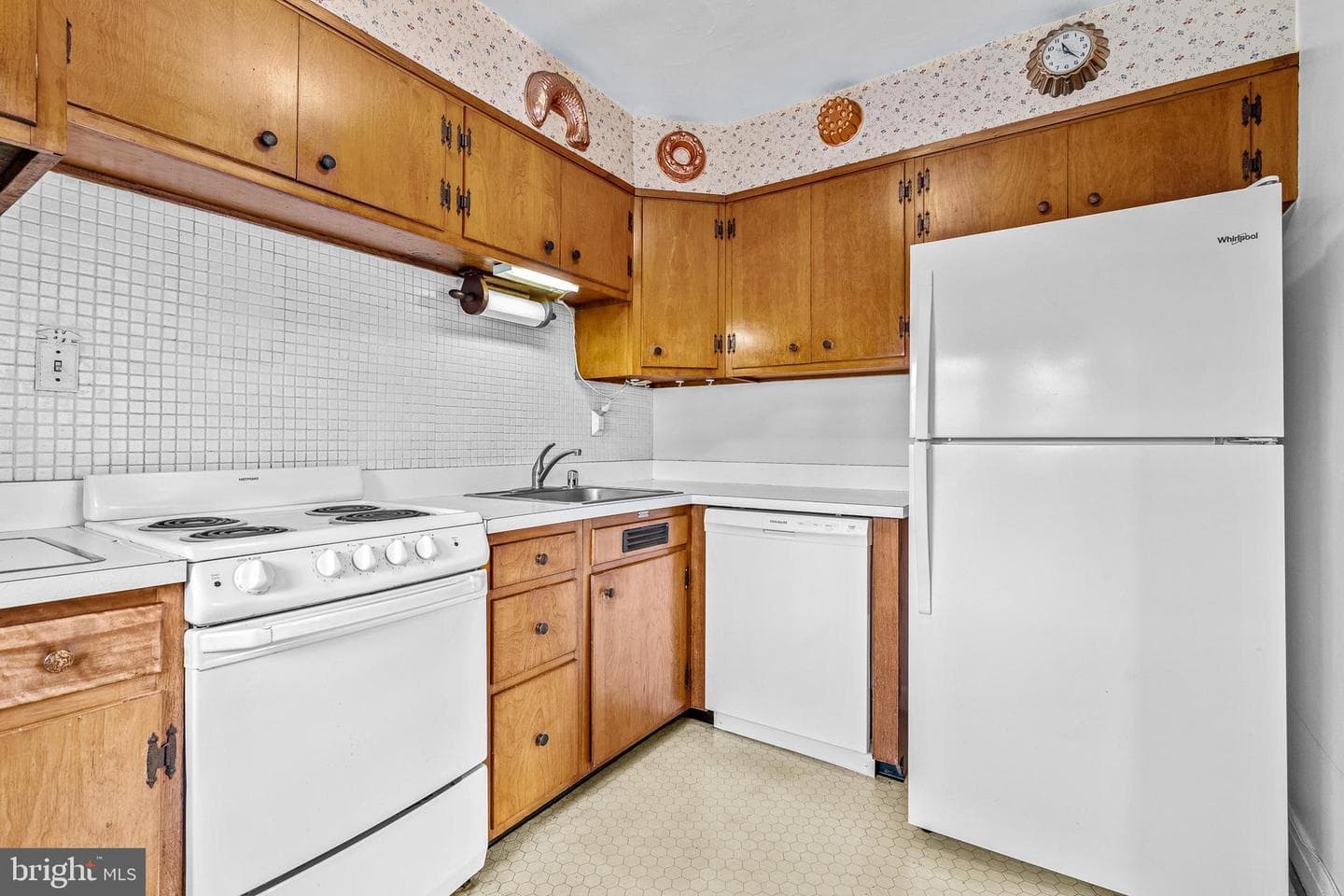 1702 Greenspring Drive photo 10