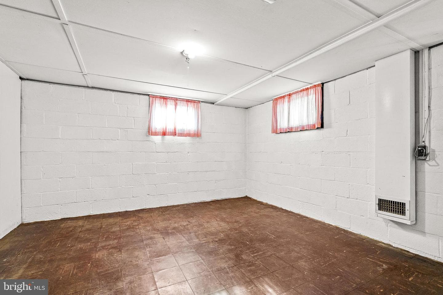 1702 Greenspring Drive photo 29