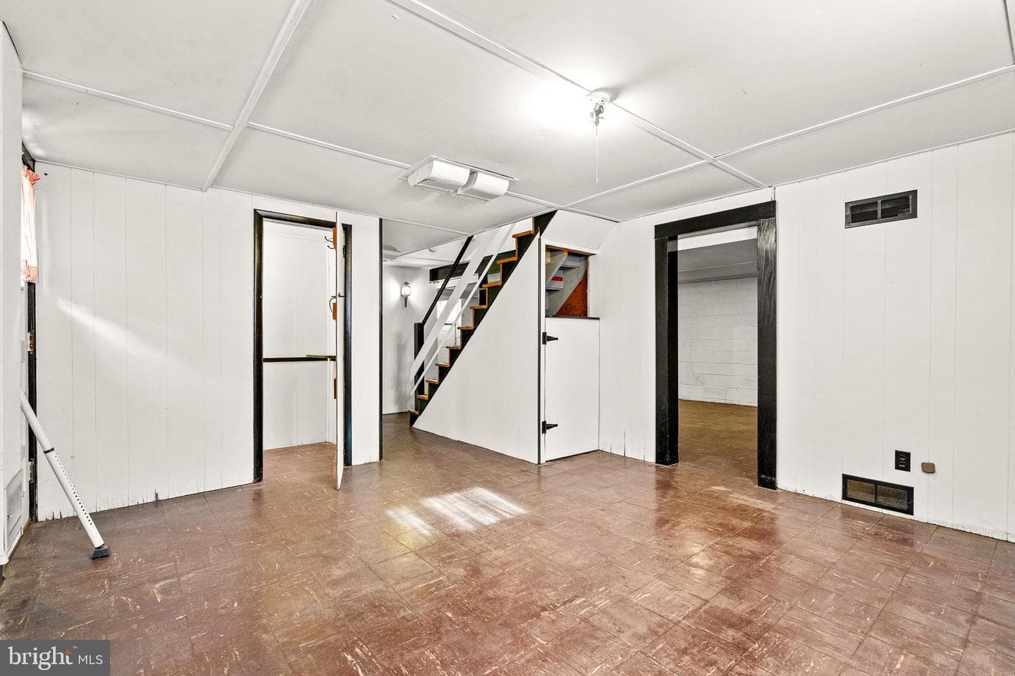 1702 Greenspring Drive photo 30