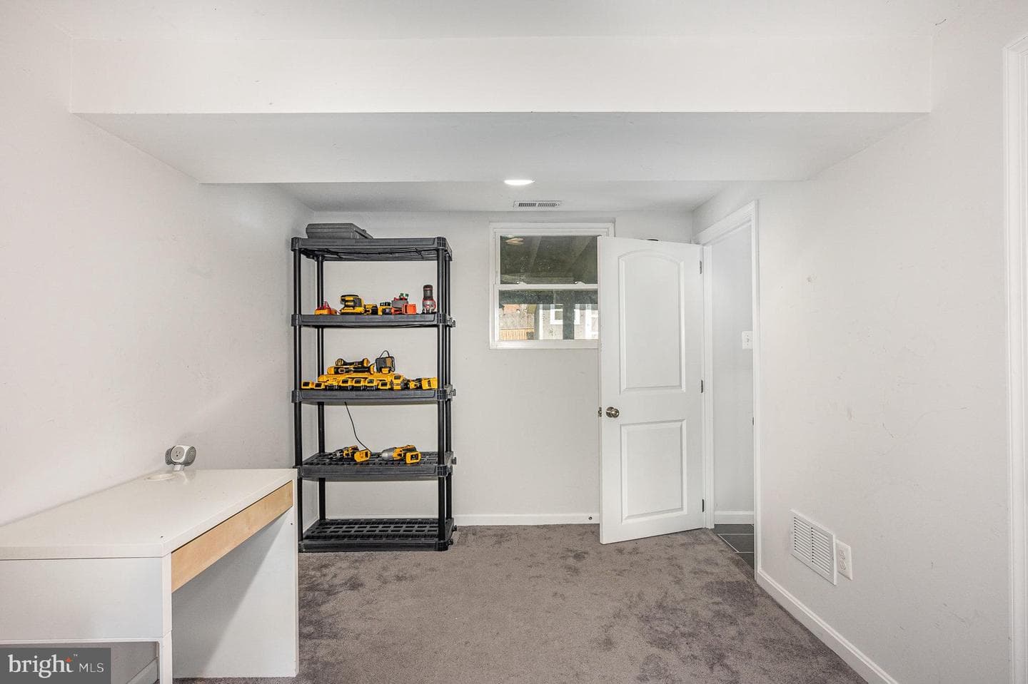 124 Clarendon Avenue photo 27
