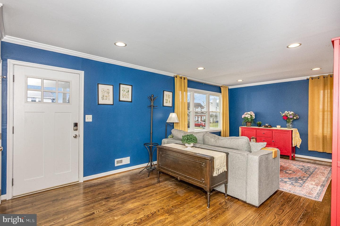 124 Clarendon Avenue photo 9