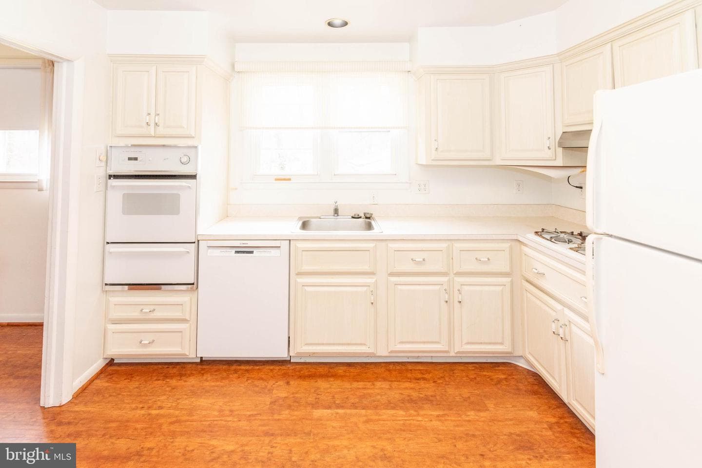 112 Springside Drive photo 12