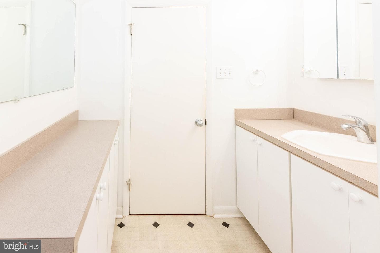 112 Springside Drive photo 15