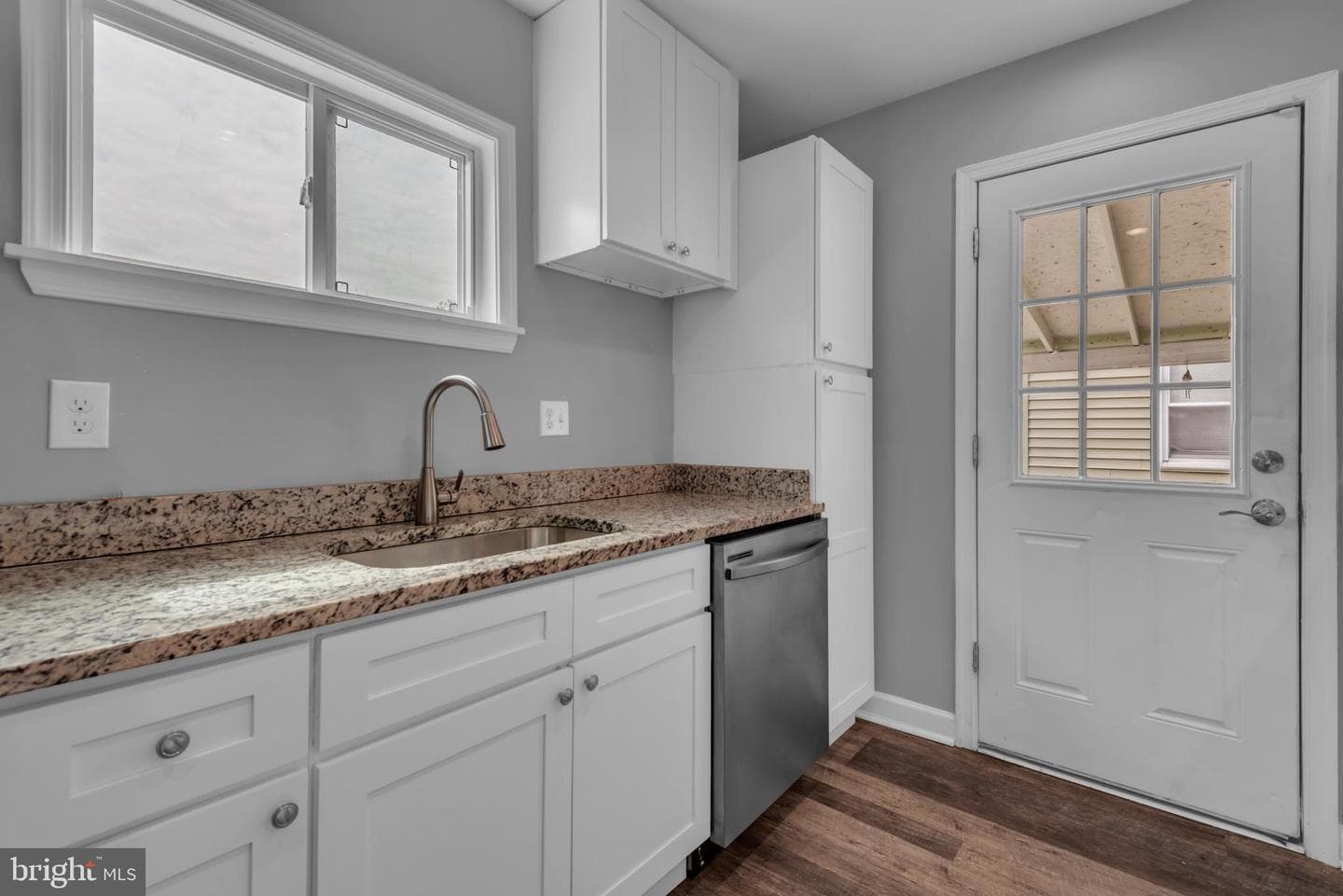 8114 Longpoint Road photo 15