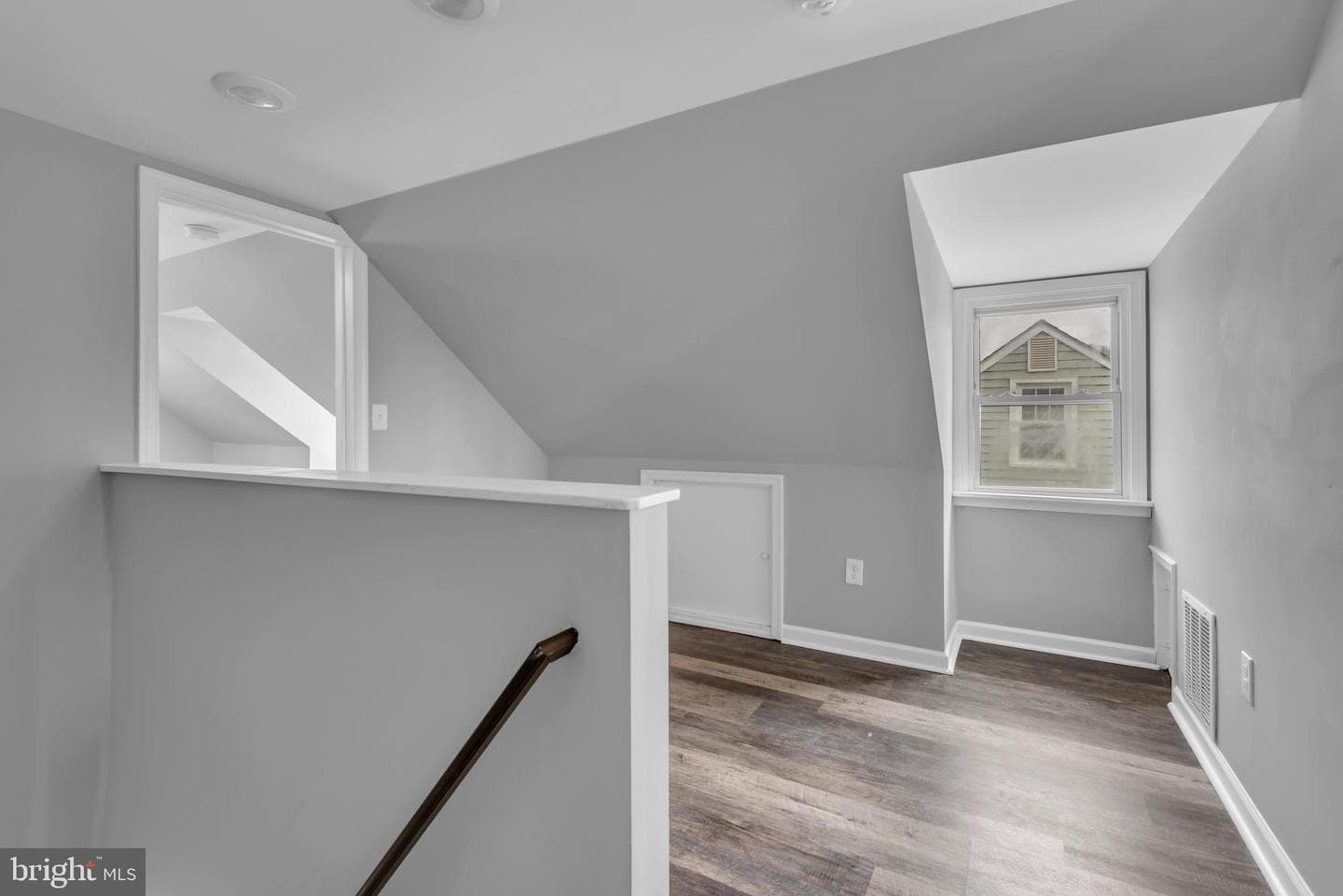 8114 Longpoint Road photo 32
