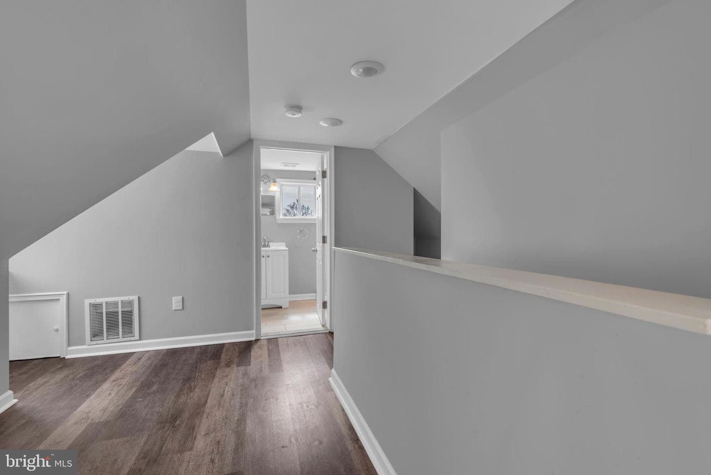 8114 Longpoint Road photo 35