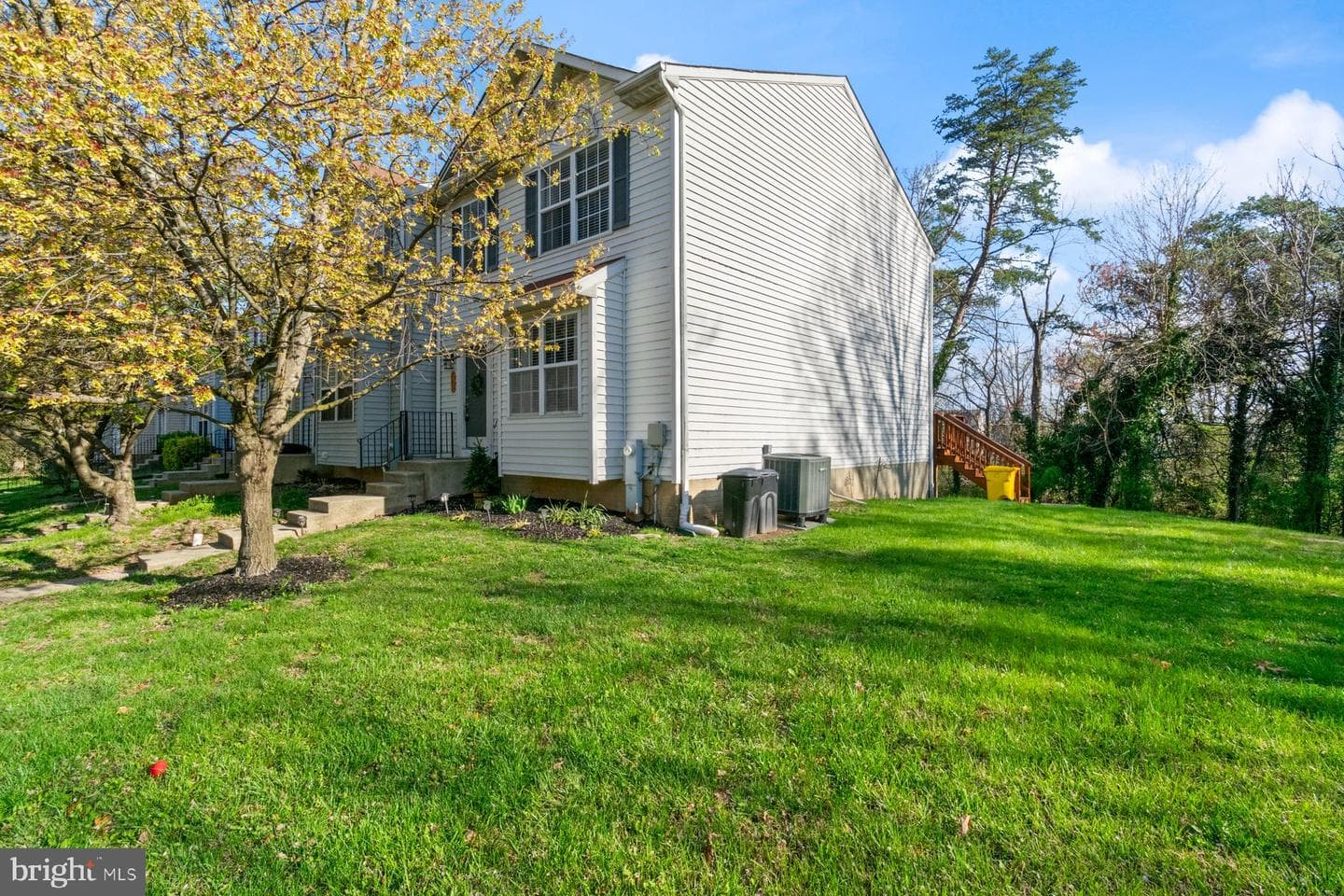 263 Green Fern Way photo 3