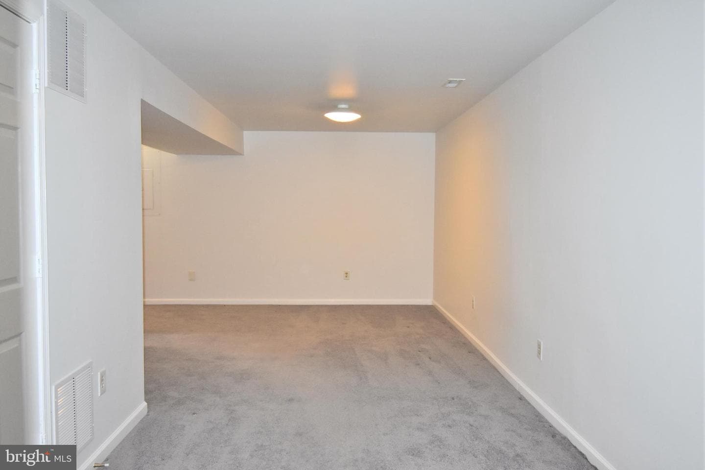6 Chriswell Court photo 59