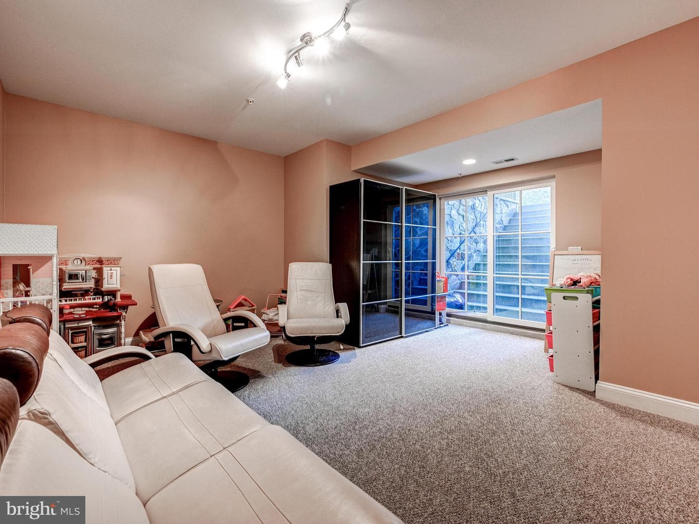 6 Paladia Way photo 44