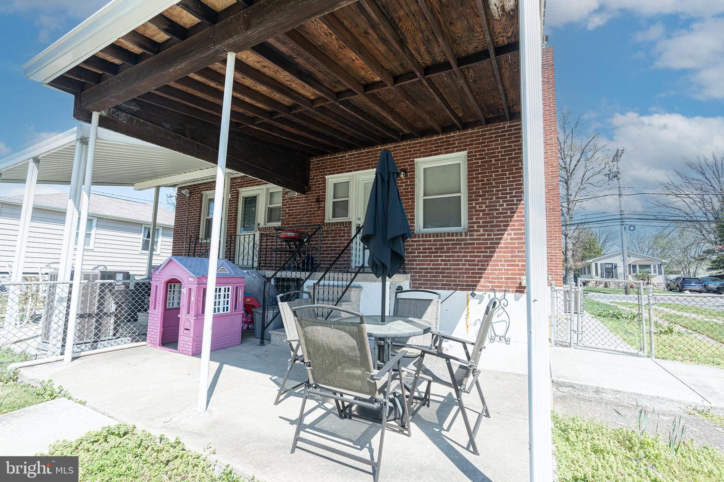 104 S Marlyn Avenue photo 17