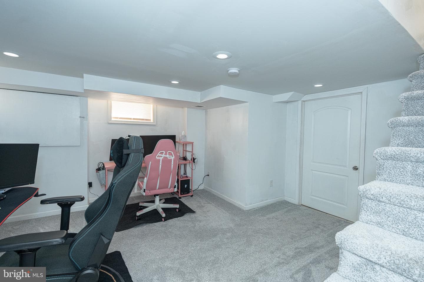 104 S Marlyn Avenue photo 8