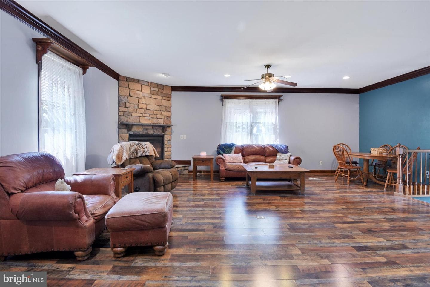 405 Dyer Avenue photo 2