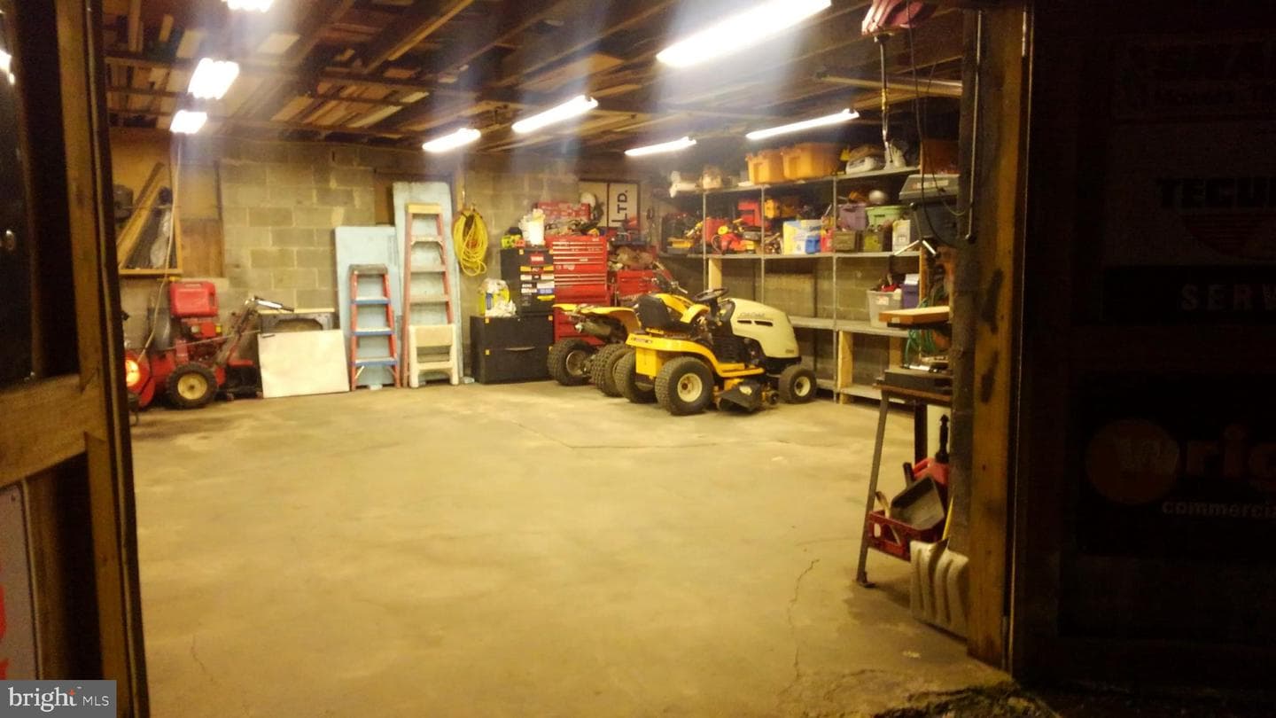405 Dyer Avenue photo 6