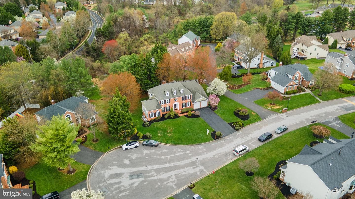 56 Bellchase Court photo 82