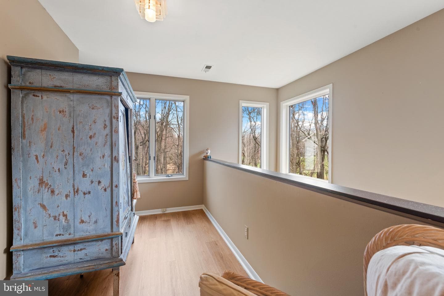 3721 Greenway Lane photo 19