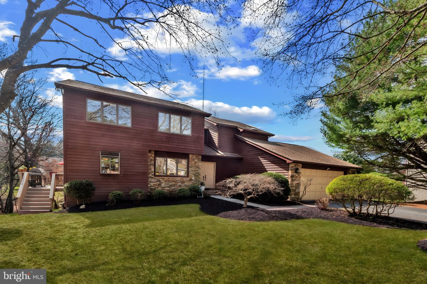 3721 Greenway Lane photo 2