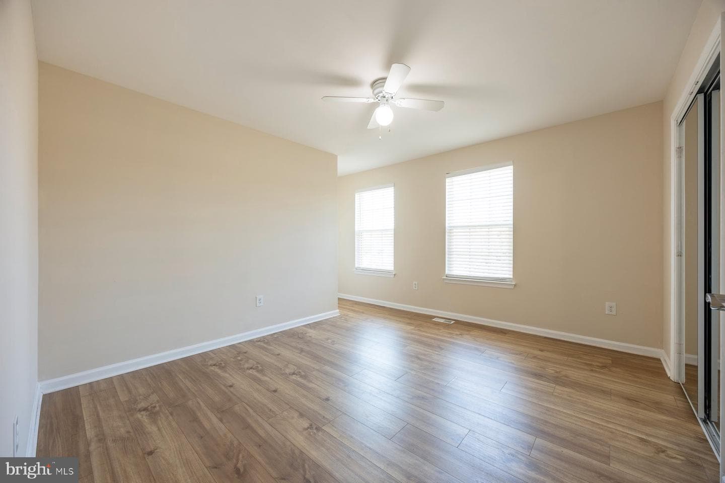 2510 Yorkway photo 18