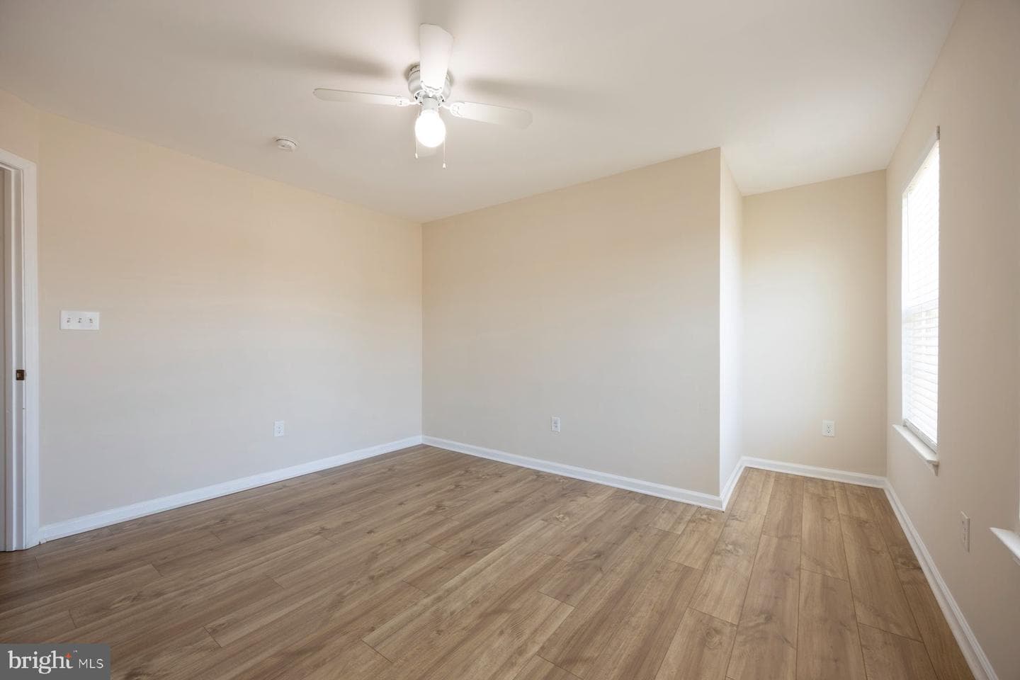 2510 Yorkway photo 19