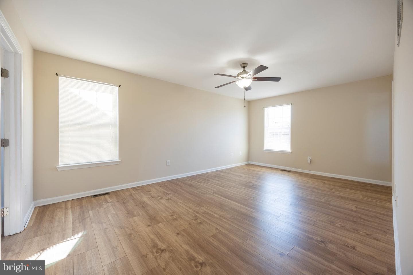 2510 Yorkway photo 22