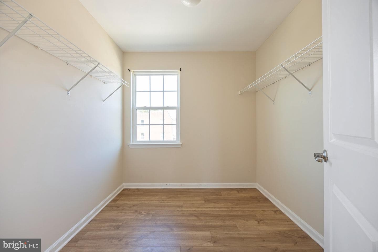 2510 Yorkway photo 26