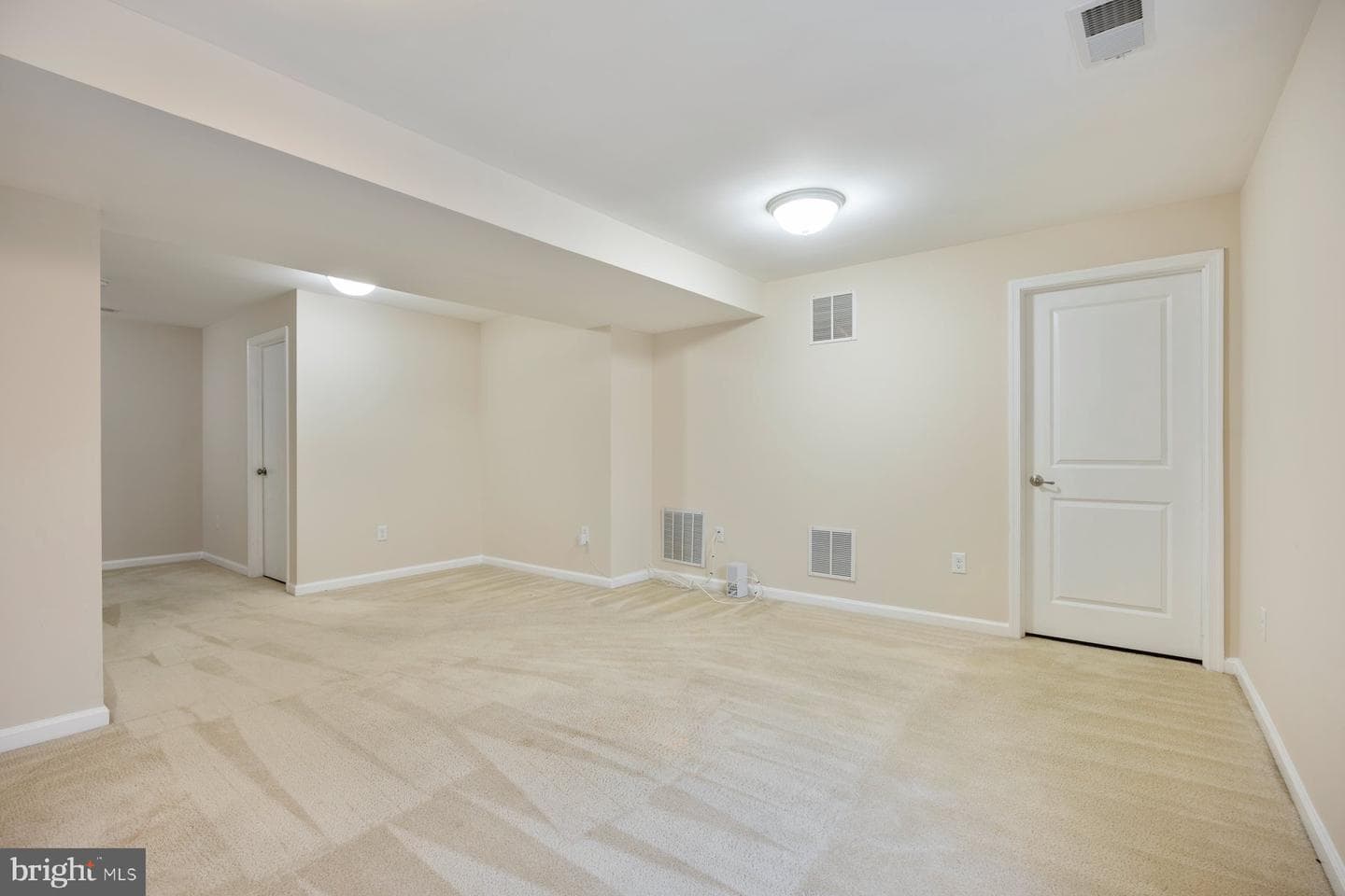 2510 Yorkway photo 28
