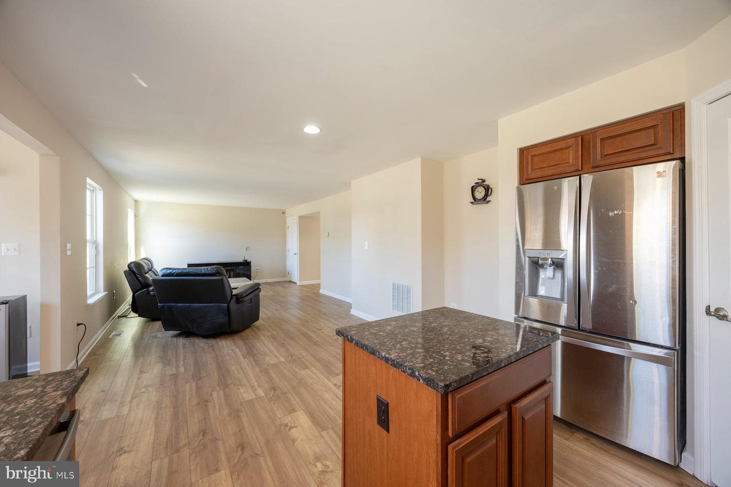 2510 Yorkway photo 8