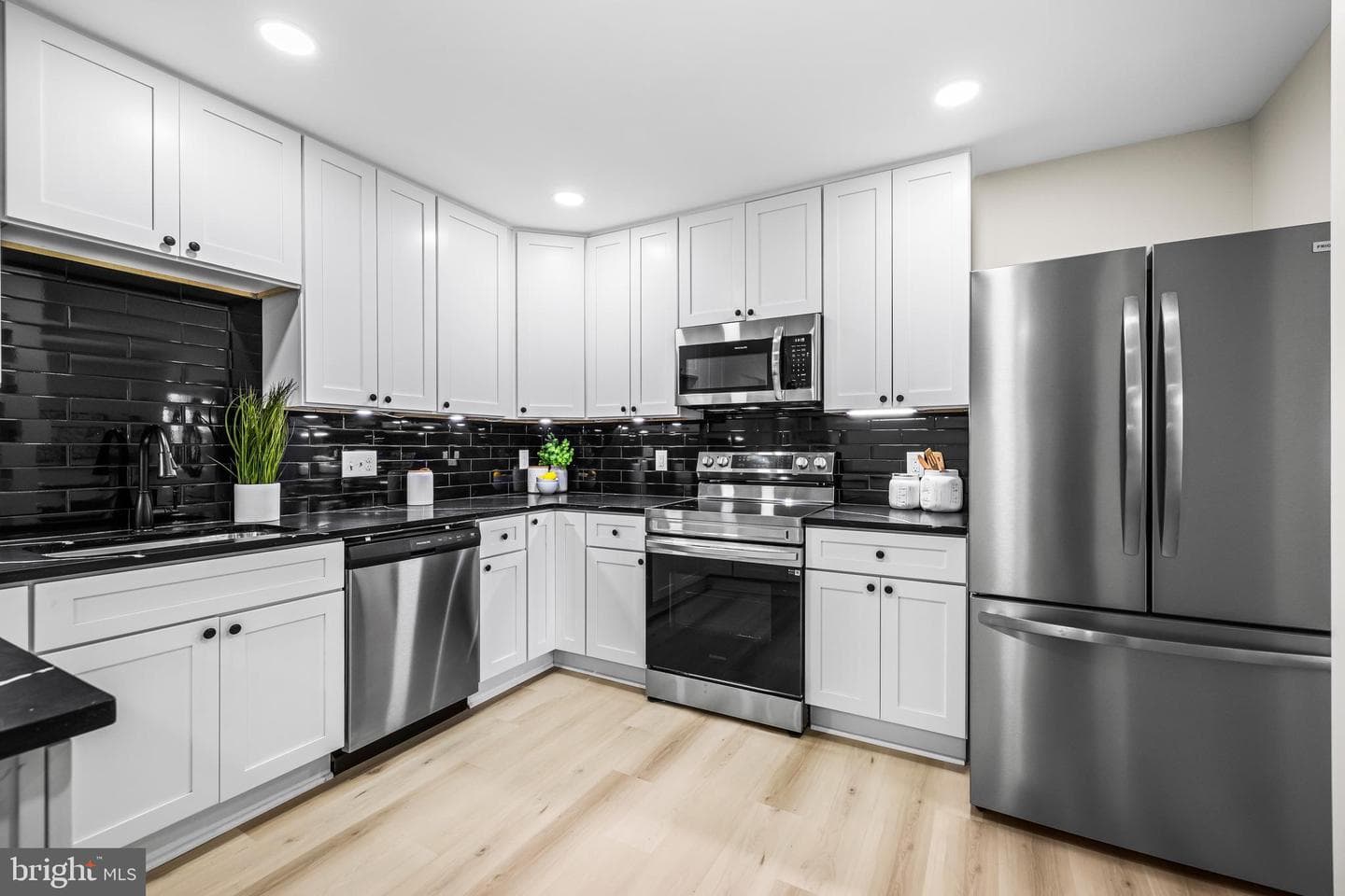 3949 Mcdonogh Road photo 24