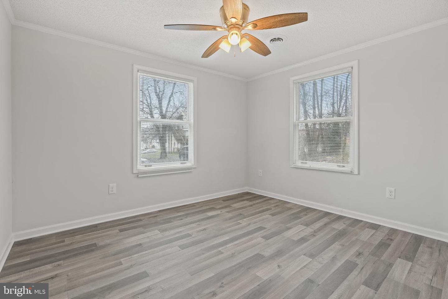 9529 Fuller Avenue photo 21