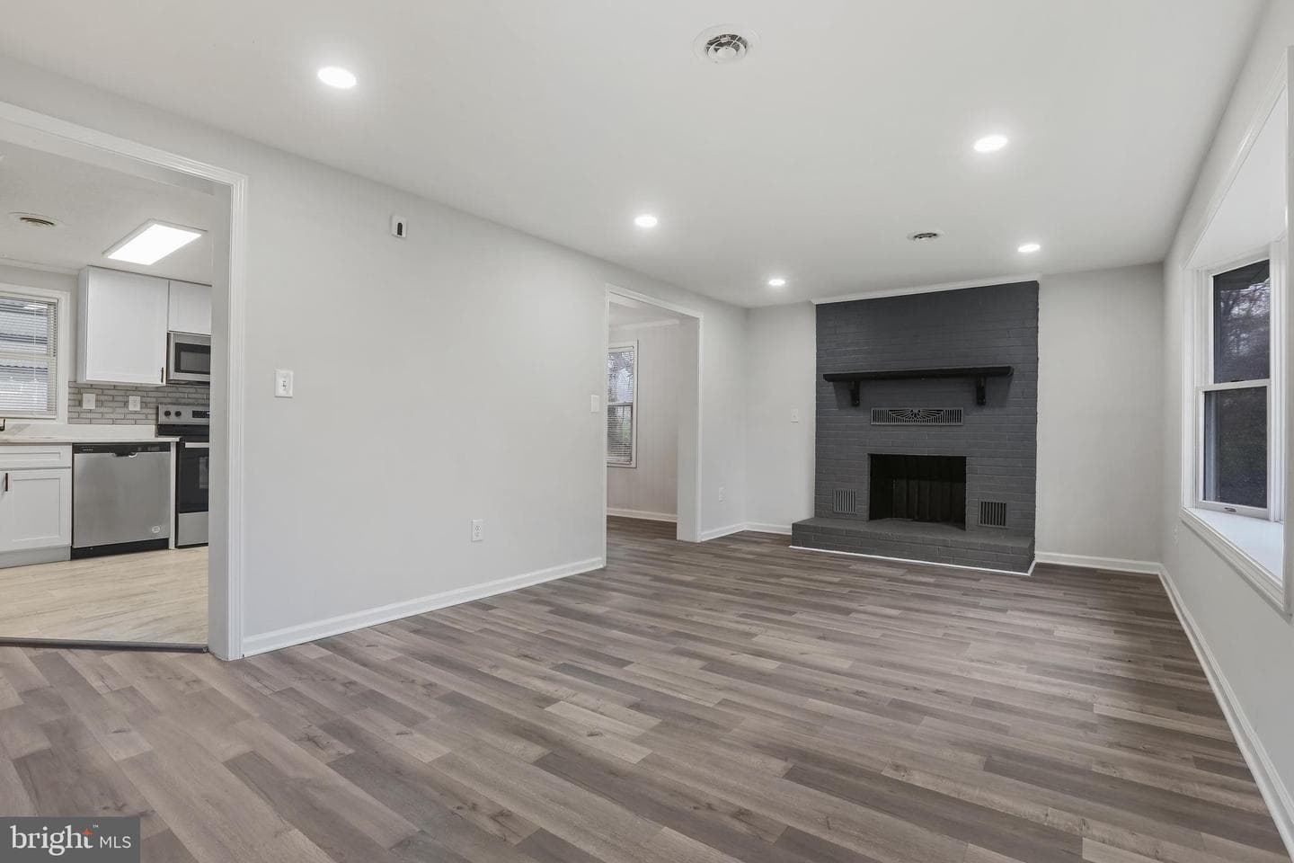 9529 Fuller Avenue photo 4