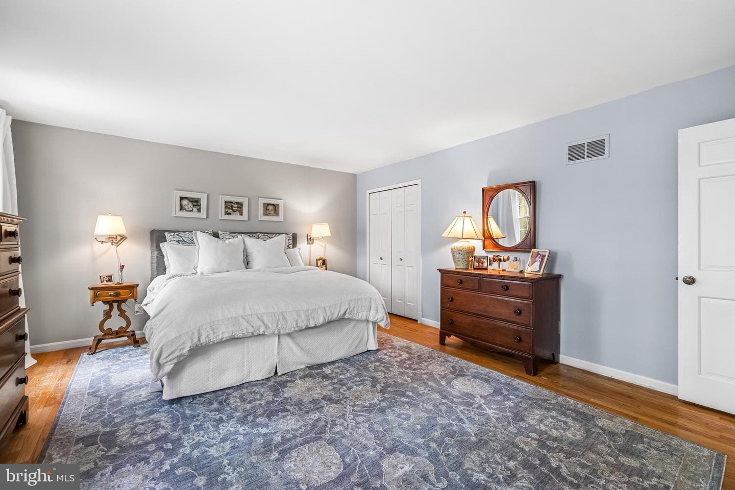8 Holly Berry Court photo 27