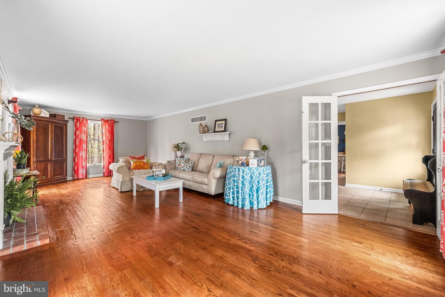 8 Holly Berry Court photo 4