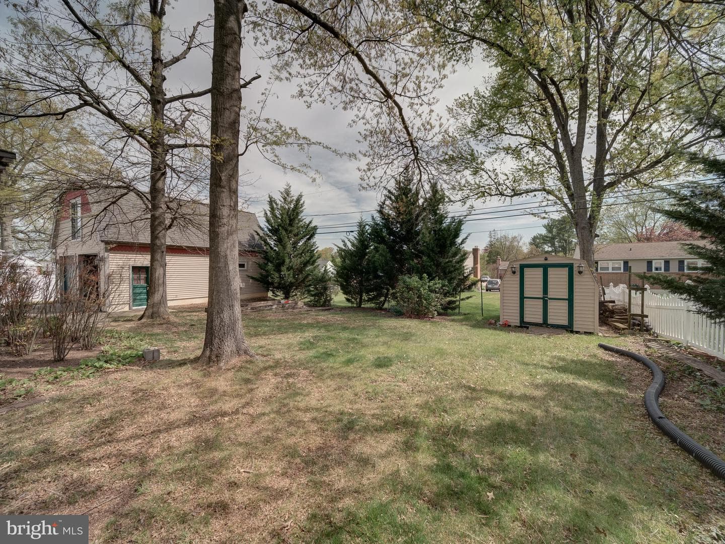 117 Longdale Road photo 57